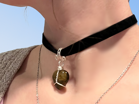 Wire-wrapped Crystal Heart Choker