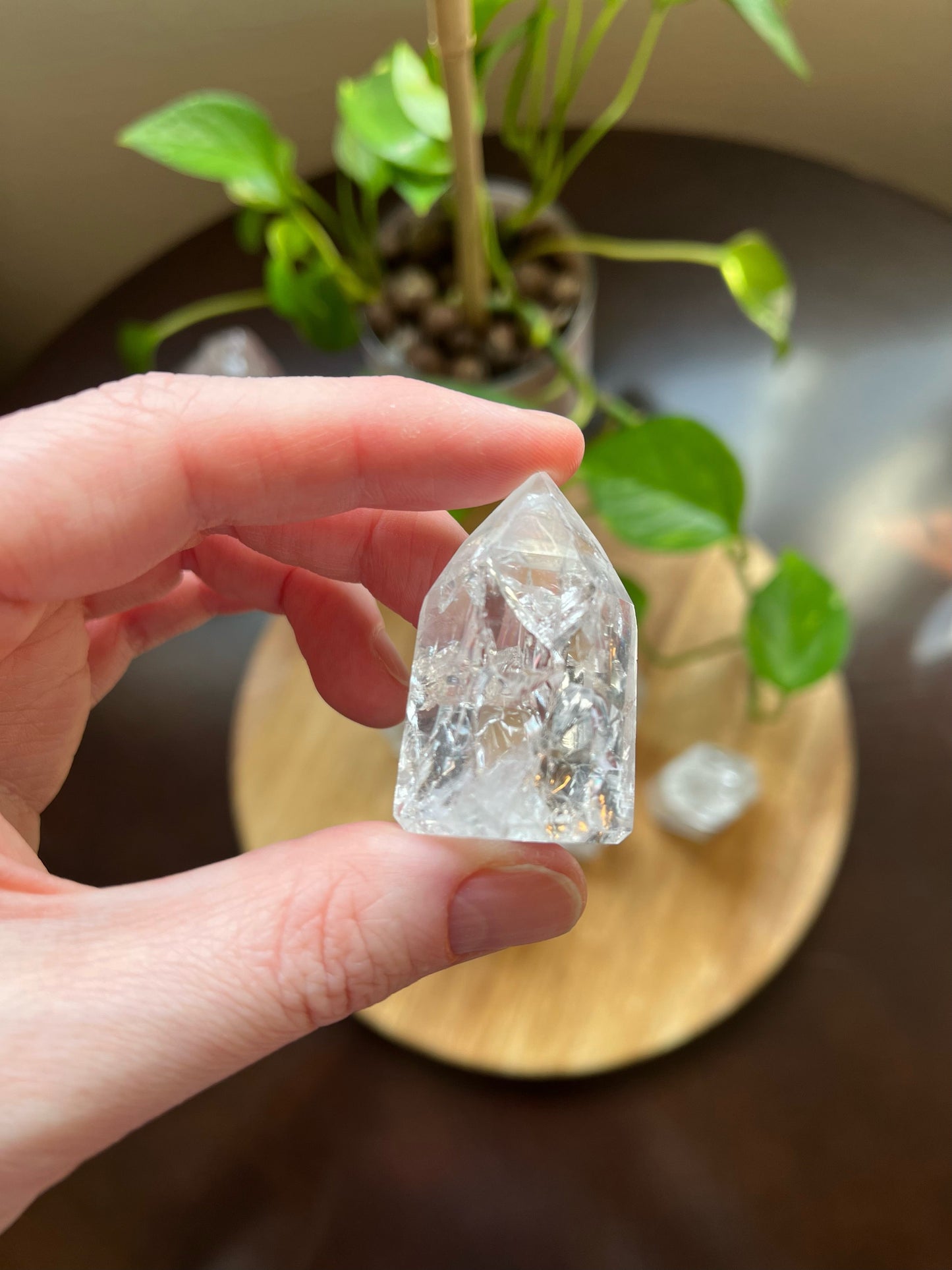 Crackle Quartz Mini Towers