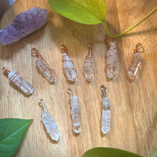 Simple Wire Wrapped Pendant, Clear Quartz Pendant, Spiral Wrap Crystal Pendant, Wire Wrapped Pendant Necklace Gift, Healing Boho Necklace.