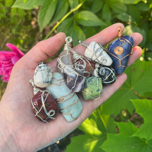 Simple Wire Wrapped Pendant, Choose your own Crystal Pendant,  Wire Wrapped Pendant Necklace Gift, Healing Boho Necklace.