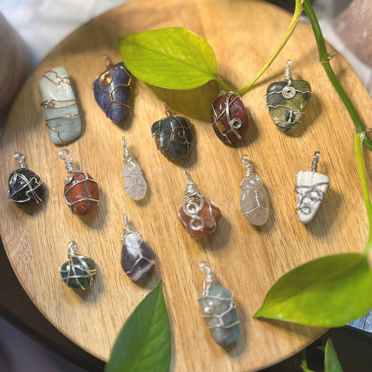 Simple Wire Wrapped Pendant, Choose your own Crystal Pendant,  Wire Wrapped Pendant Necklace Gift, Healing Boho Necklace.